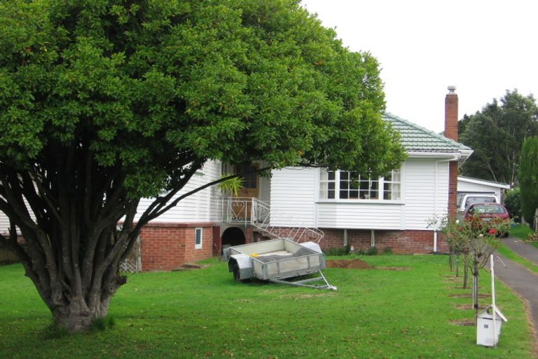 Photo of property in 18 Hayward Road, Papatoetoe, Auckland, 2025