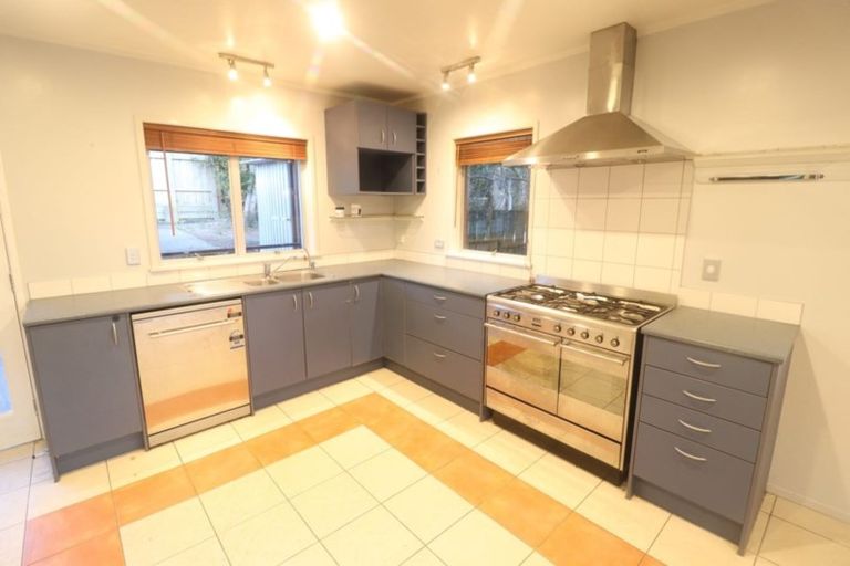 Photo of property in 239 Beach Haven Road, Birkdale, Auckland, 0626