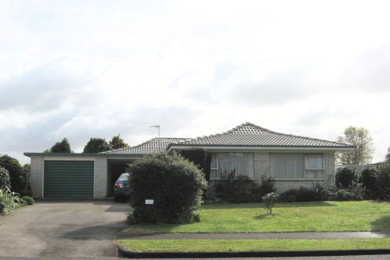 Photo of property in 3 Barnhill Crescent, Pahurehure, Papakura, 2113