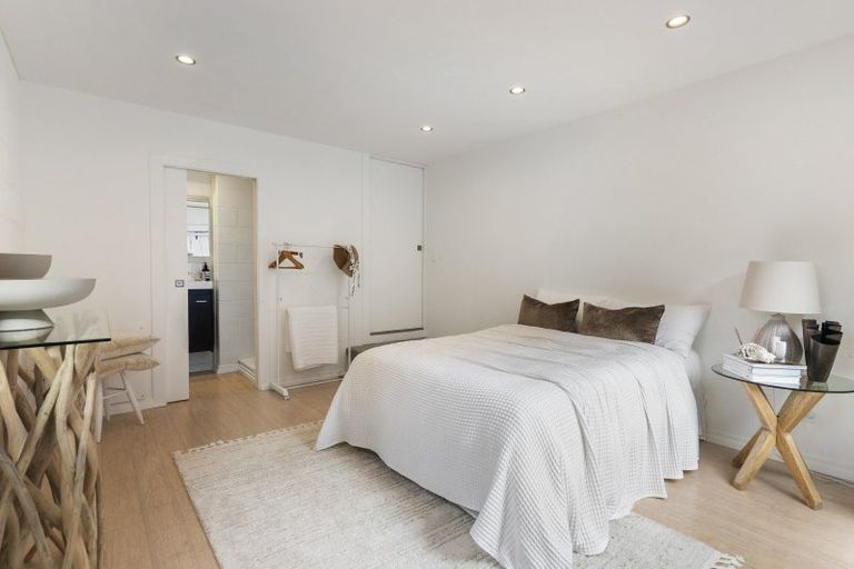 Photo of property in 18 Cottleville Terrace, Thorndon, Wellington, 6011