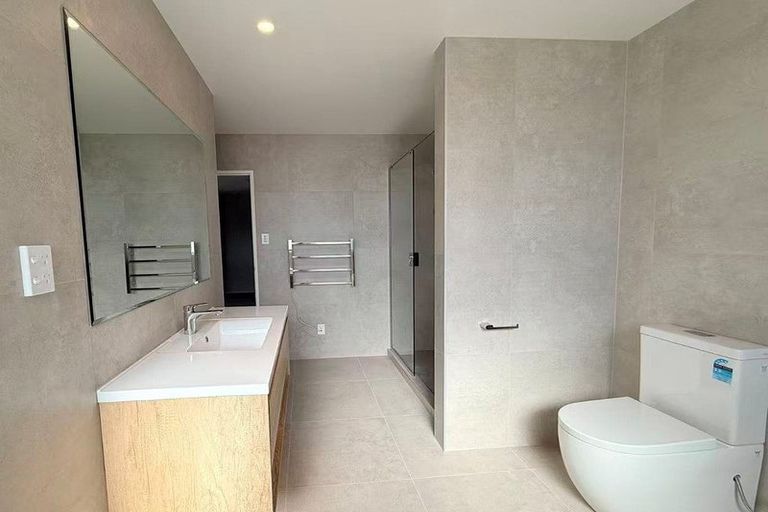 Photo of property in 26c Amberley Avenue, Te Atatu South, Auckland, 0610