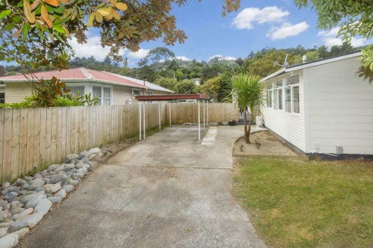Photo of property in 67 Stokes Valley Road, Stokes Valley, Lower Hutt, 5019