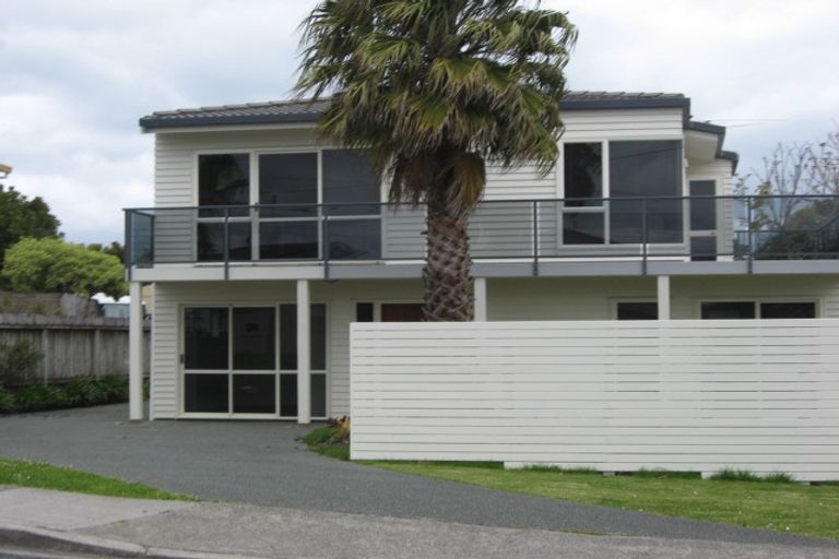 Photo of property in 1409 Whangaparaoa Road, Army Bay, Whangaparaoa, 0930