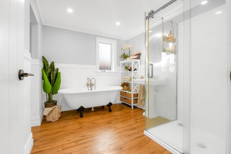 Photo of property in 30 Storey Avenue, Forest Lake, Hamilton, 3200