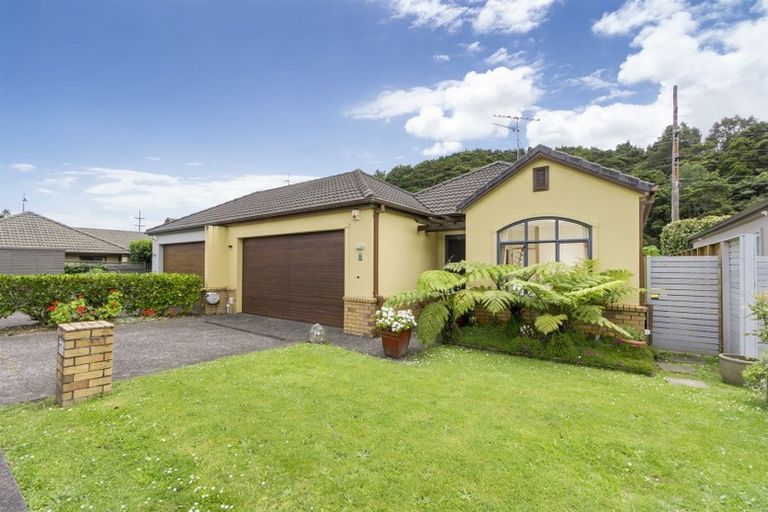 Photo of property in 10 Pepperdine Place, Albany, Auckland, 0632