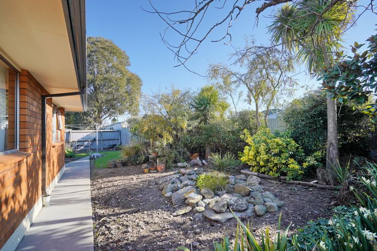 Photo of property in 10 Walker Place, Rangiora, 7400