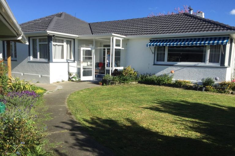Photo of property in 61 Rhodes Street, Waimate, 7924