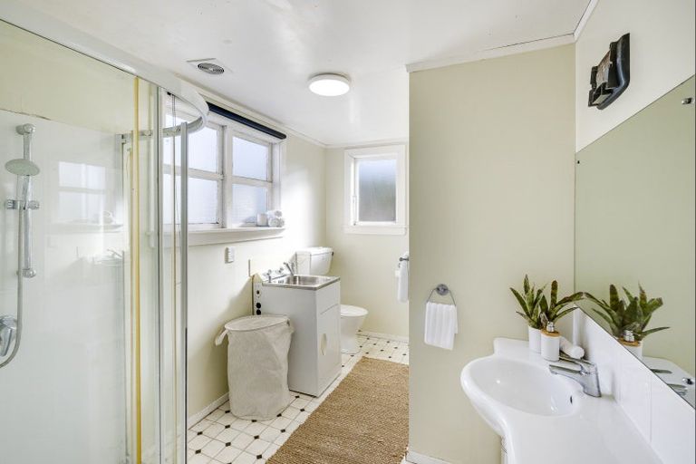 Photo of property in 112 Waghorne Street, Ahuriri, Napier, 4110