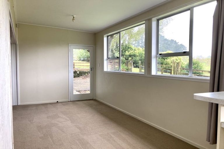 Photo of property in 166 Trigg Road, Kumeu, 0891