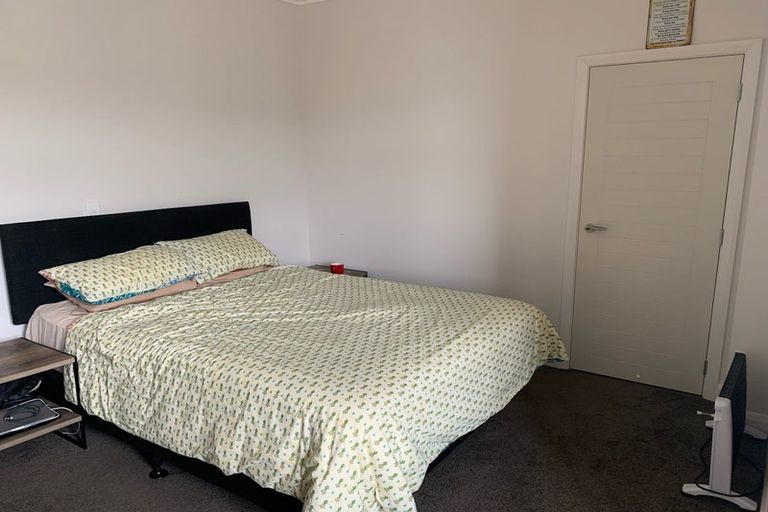 Photo of property in Fountain Court, 1/48c Oriental Parade, Oriental Bay, Wellington, 6011