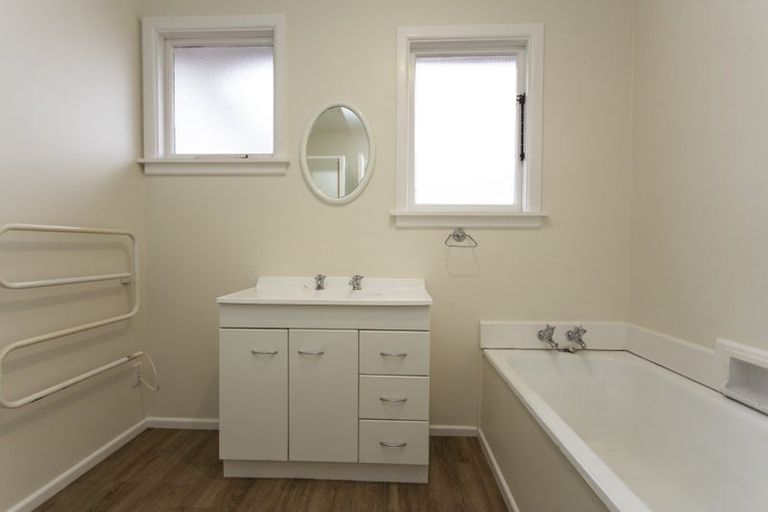 Photo of property in 32 Hounslow Street, Ilam, Christchurch, 8041