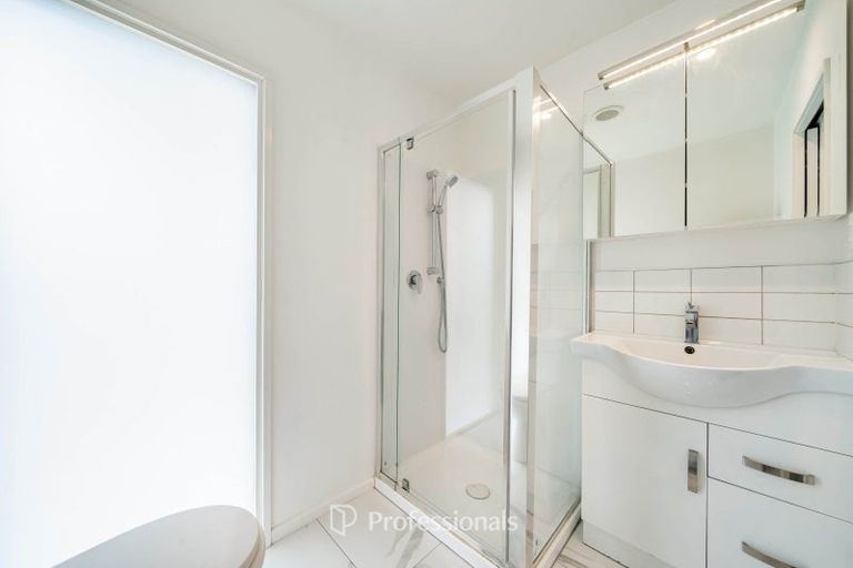 Photo of property in 1162 Fergusson Drive, Clouston Park, Upper Hutt, 5018