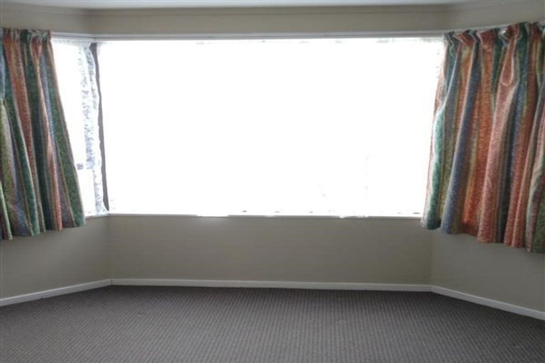 Photo of property in 2/3 Seabrook Avenue, New Lynn, Auckland, 0600