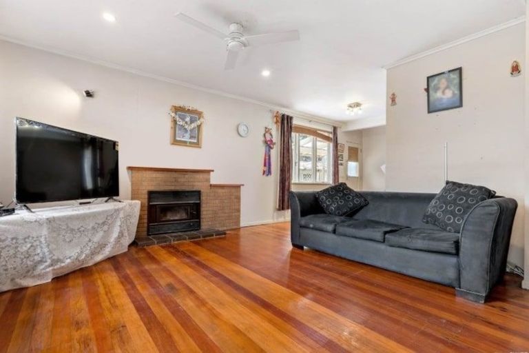 Photo of property in 19 Cosgrave Road, Papakura, 2110