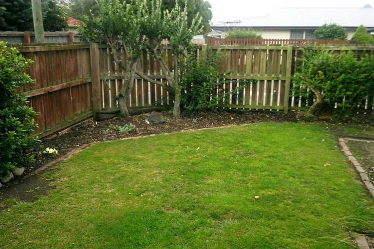 Photo of property in 2/45 Hay Street, Bromley, Christchurch, 8062