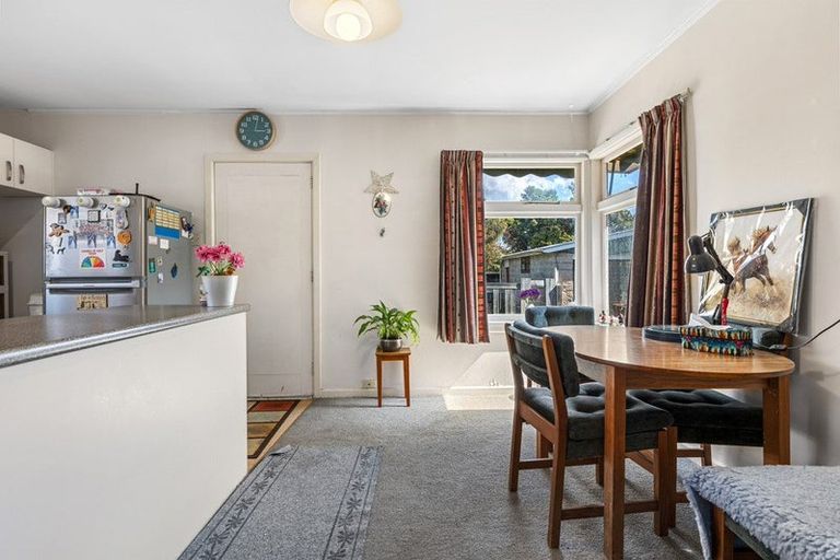 Photo of property in 37 Appleby Crescent, Burnside, Christchurch, 8053