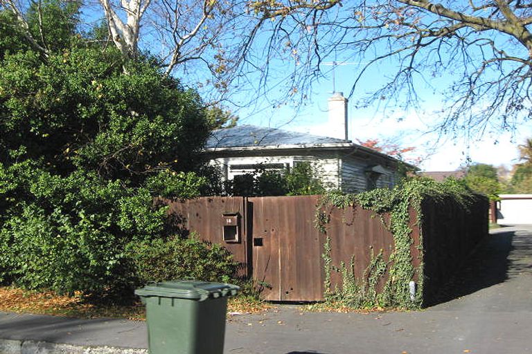 Photo of property in 1/18a Taylors Avenue, Bryndwr, Christchurch, 8052