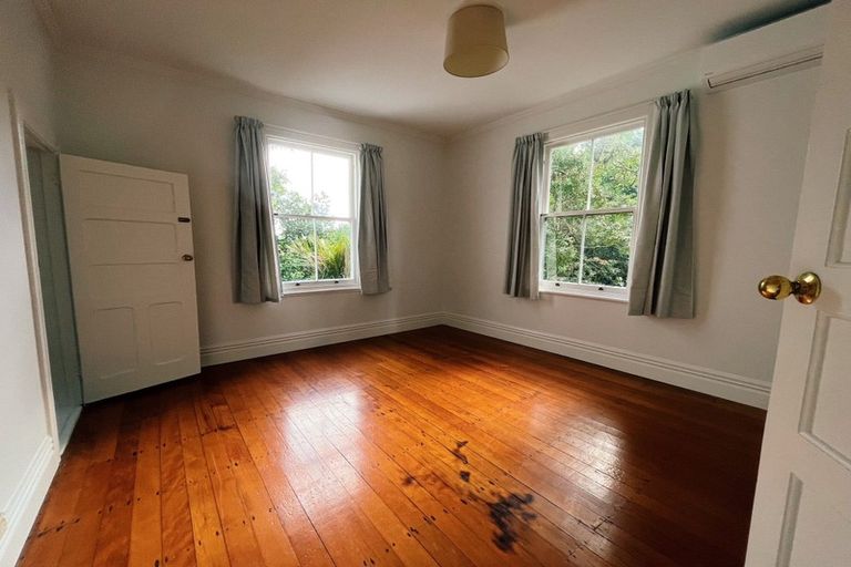 Photo of property in 178 Hinemoa Street, Birkenhead, Auckland, 0626