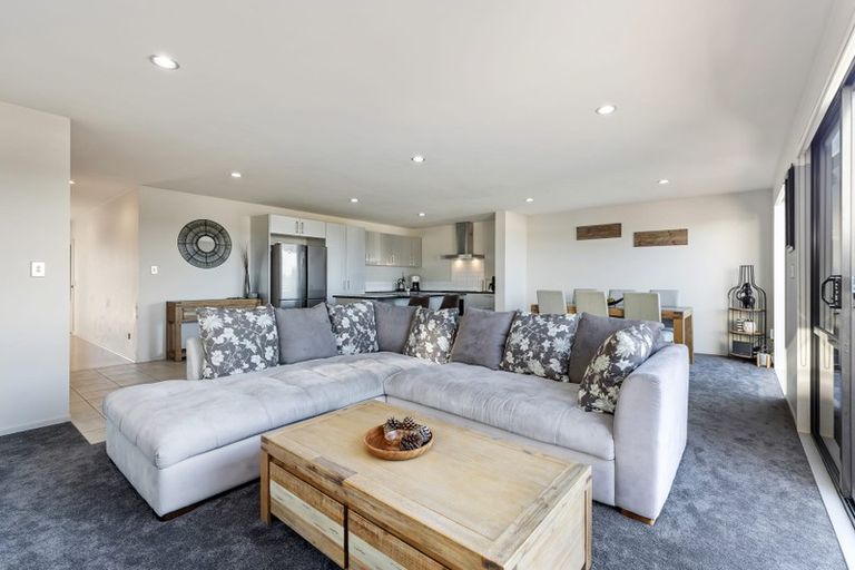 Photo of property in 9/12 Schnapper Rock Road, Schnapper Rock, Auckland, 0632