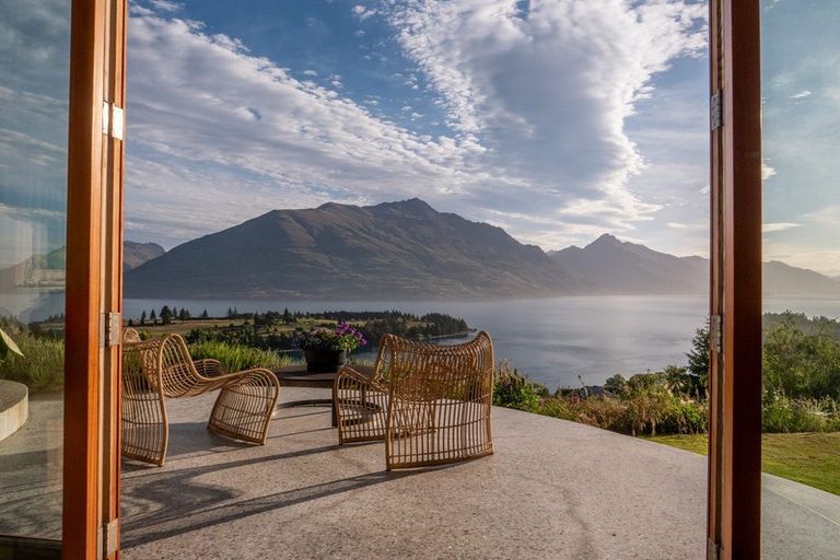 Photo of property in 27 Edinburgh Drive, Queenstown, 9300