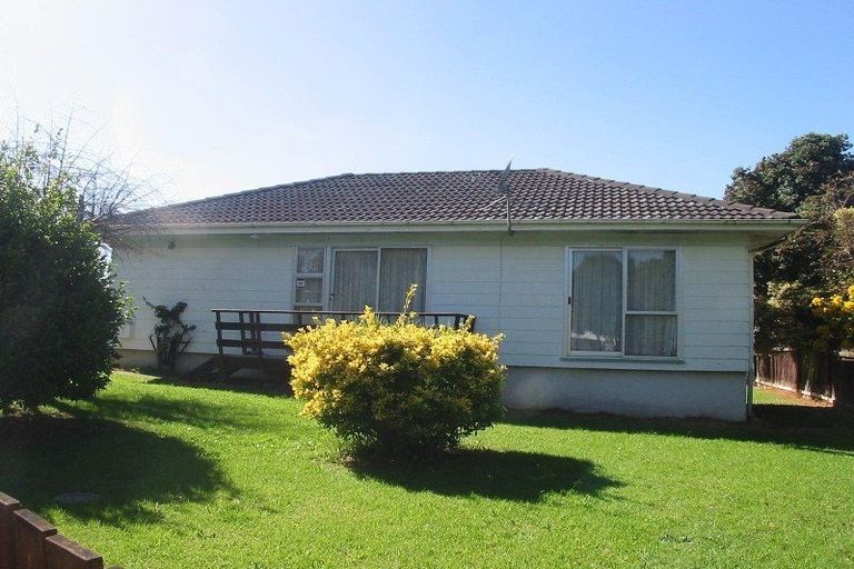 Photo of property in 11 Tamworth Close, Manurewa, Auckland, 2102