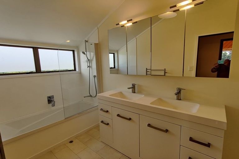 Photo of property in 841 Runciman Road, Runciman, Drury, 2578