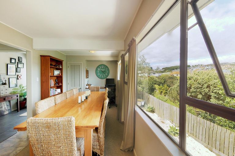 Photo of property in 19 Correa Court, Goodwood Heights, Auckland, 2105