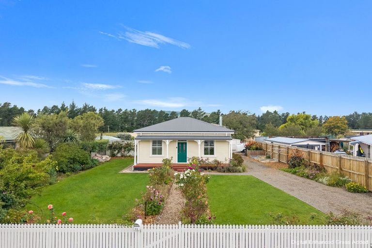 Photo of property in 66 Glenmark Drive, Waipara, 7483