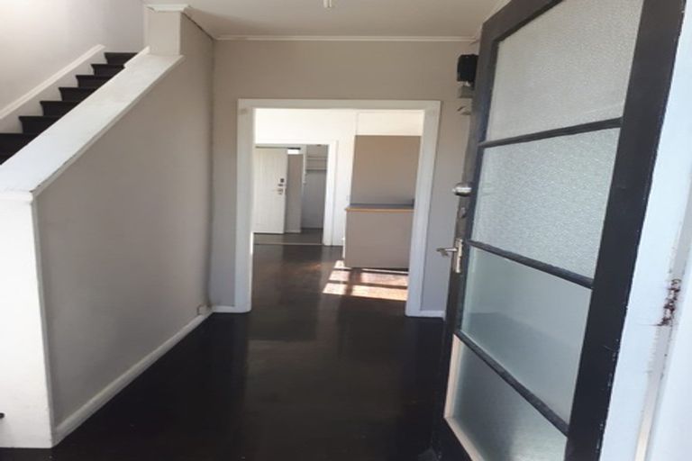 Photo of property in 46 Athlone Crescent, Avalon, Lower Hutt, 5011