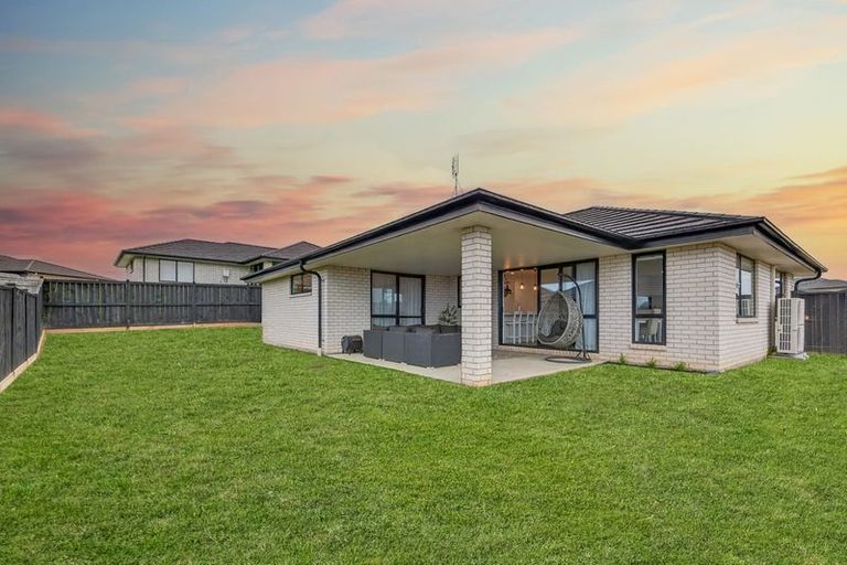 Photo of property in 19 Skiffington Road, Pokeno, 2402