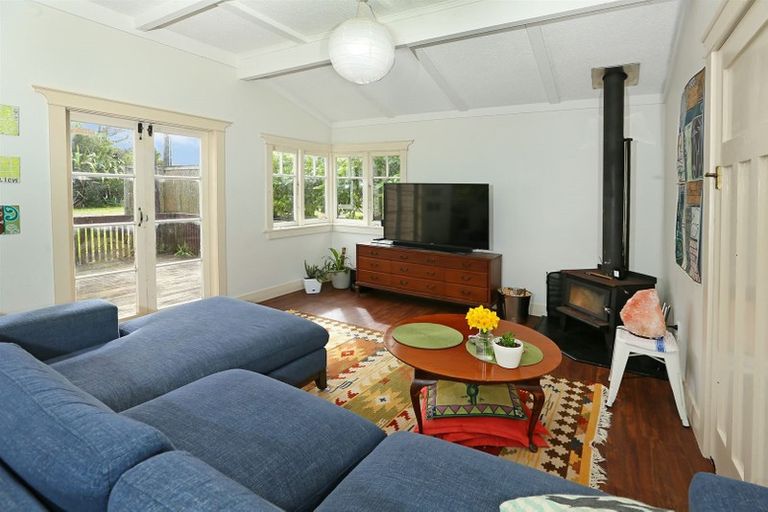 Photo of property in 29 Willerton Avenue, New Lynn, Auckland, 0600