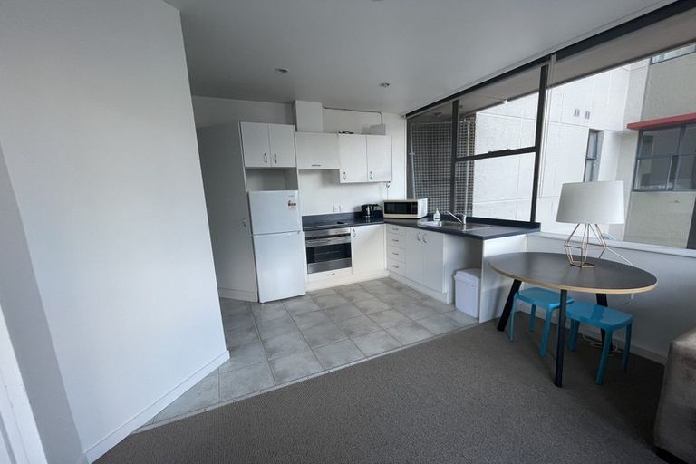 Photo of property in Terrace Tower Apartments, 11a/126 The Terrace, Wellington Central, Wellington, 6011