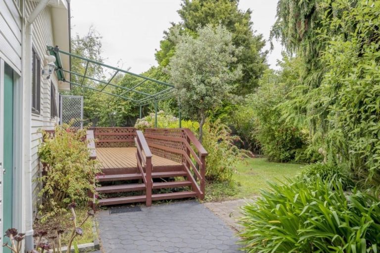 Photo of property in 183 Te Moana Road, Waikanae, 5036