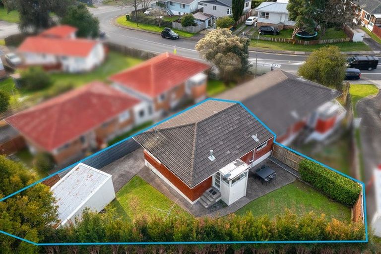Photo of property in 2/110 Hillside Road, Glenfield, Auckland, 0627