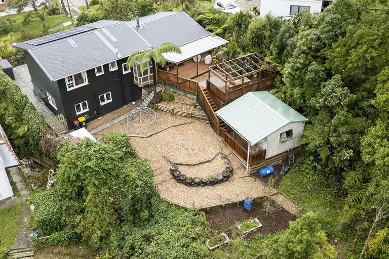 Photo of property in 53 Lowry Crescent, Stokes Valley, Lower Hutt, 5019