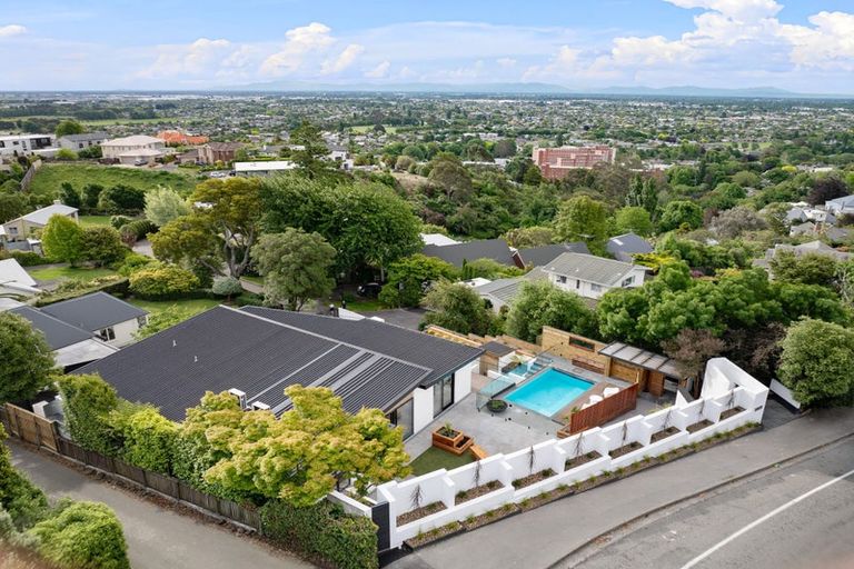 Photo of property in 66 Hackthorne Road, Cashmere, Christchurch, 8022