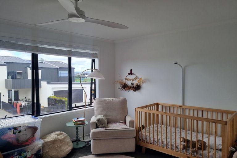 Photo of property in 5 Atutahi Lane, Papamoa Beach, Papamoa, 3118