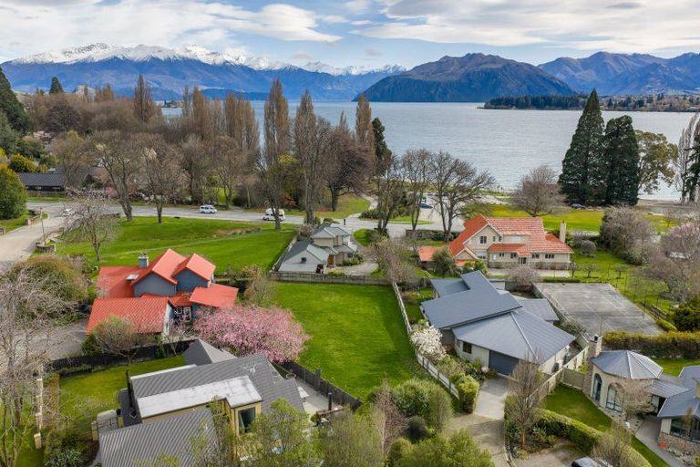 Photo of property in 3 Stonebridge Close, Wanaka, 9305