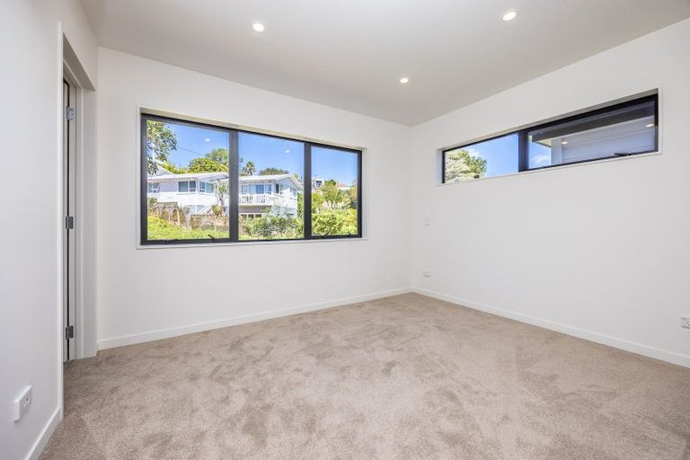 Photo of property in 17b Hogans Road, Glenfield, Auckland, 0629