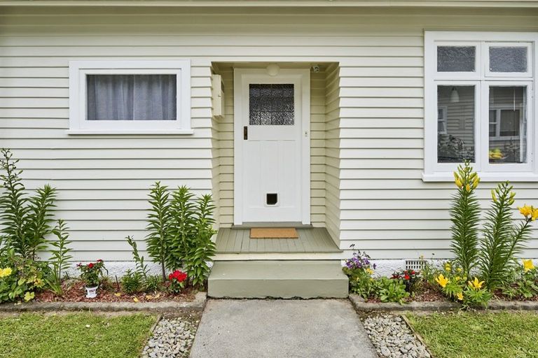 Photo of property in 19 Norton Park Avenue, Fairfield, Lower Hutt, 5011