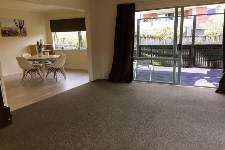 Photo of property in 11b Springs Road, Parakai, 0830