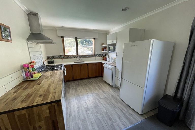 Photo of property in 73 Devon Street, Picton, 7220