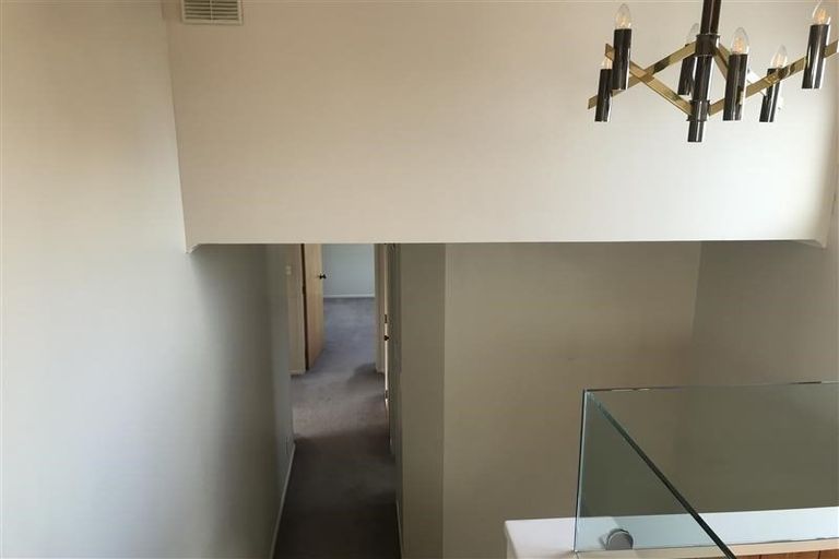 Photo of property in 18 Savoy Road, Orewa, 0931