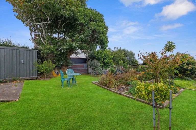 Photo of property in 47 Lemon Street, New Plymouth, 4310