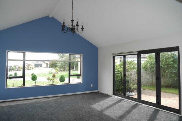 Photo of property in 8 Santa Teresa Court, Paraparaumu Beach, Paraparaumu, 5032