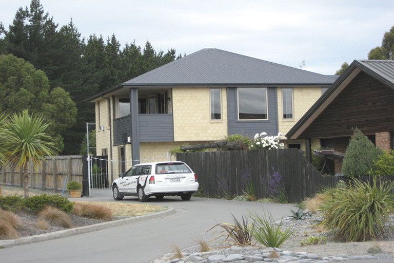 Photo of property in 568 Bower Avenue, Parklands, Christchurch, 8083