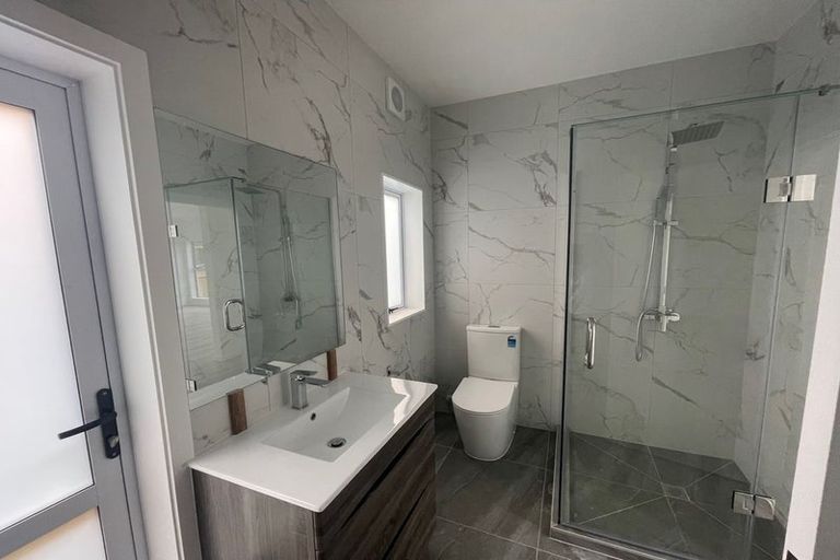 Photo of property in 75a Andrew Road, Howick, Auckland, 2010