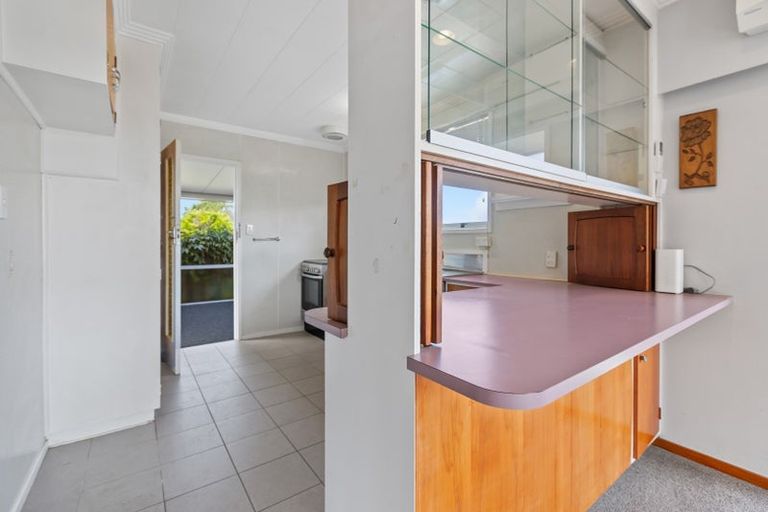 Photo of property in 1/214 Coronation Avenue, Welbourn, New Plymouth, 4310