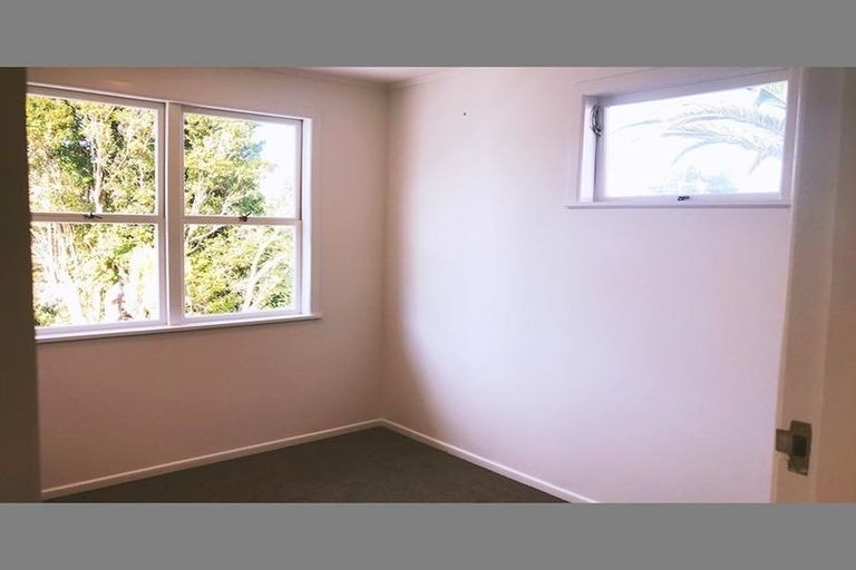 Photo of property in 25b Arrow Road, Forrest Hill, Auckland, 0620