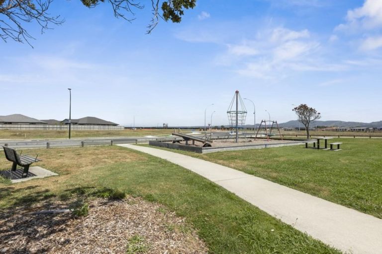 Photo of property in 30 Batty Street, Papamoa Beach, Papamoa, 3118